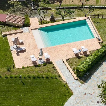 Villa Poggio Delle Lumie 6, Emma *